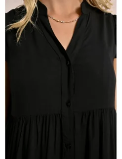 Vestido de manga corta con volantes