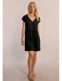Vestido de manga corta con lazada
