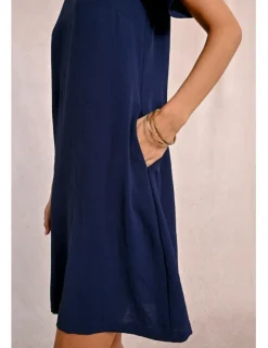 Vestido de manga corta corte recto