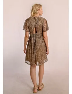 Vestido de manga corta con estampado y abertura