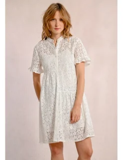 Vestido de manga corta detalle flores