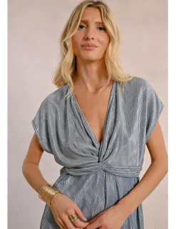 Vestido de manga corta en tejido brillante