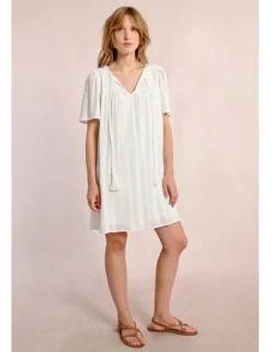 Vestido de manga corta en tejido calado