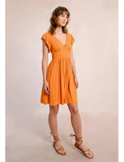 Vestido de manga corta mariposa con pliegues