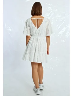 Vestido de manga corta mariposa con detalle de flores