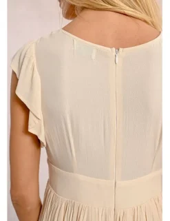 Vestido de manga corta mariposa con pliegues