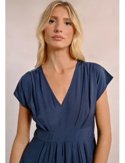 Vestido de manga corta plisado
