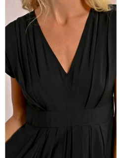 Vestido de manga corta plisado