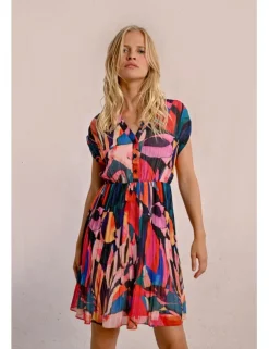 Vestido de manga corta plisado