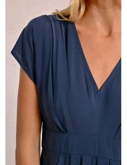 Vestido de manga corta plisado