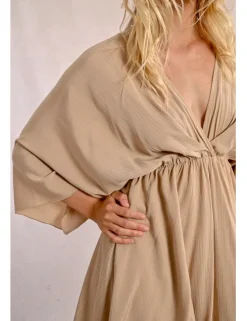 Vestido de manga larga con estampado y volantes