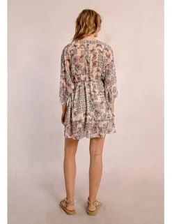 Vestido de manga mariposa con estampado y volantes