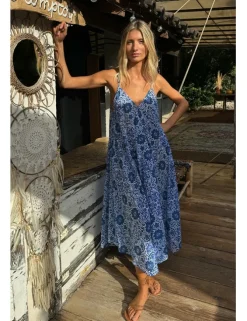 Vestido de tirantes con estampado