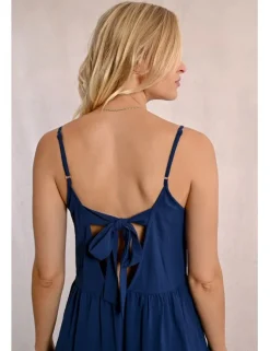 Vestido de tirantes con volantes y lazada