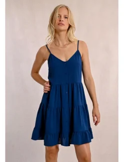 Vestido de tirantes con volantes y lazada