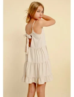 Vestido de tirantes volantes y lazada