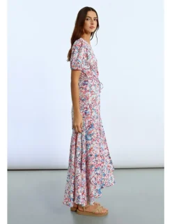 Vestido largo asimétrico con estampado floral