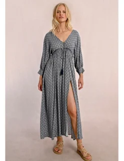 Vestido largo con estampado y lazada