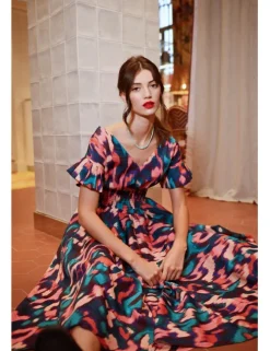 Vestido largo con pliegues y estampado multicolor