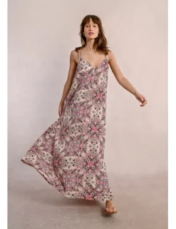 Vestido largo de doble tirante con estampado