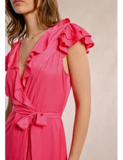 Vestido largo de manga corta y volantes