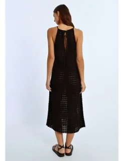 Vestido largo de tirantes en tejido de crochet