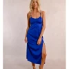 Vestido largo satinado de tirantes
