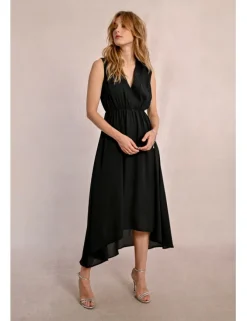 Vestido largo sin manga asimétrico