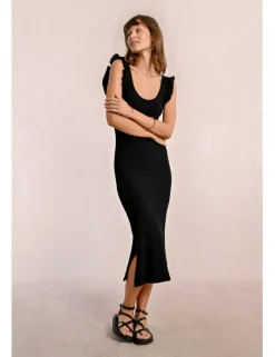 Vestido largo sin manga con volantes