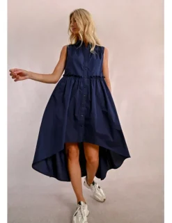 Vestido sin manga asimétrico plisado
