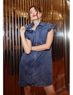 Vestido vaquero de manga corta detalle volantes